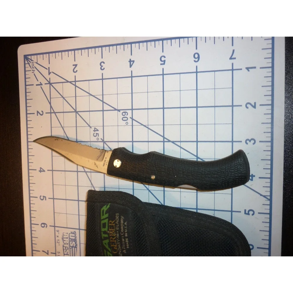 Vintage Gerber Gator 625 Folding Knife Partially Serrated USA Made With Sheath